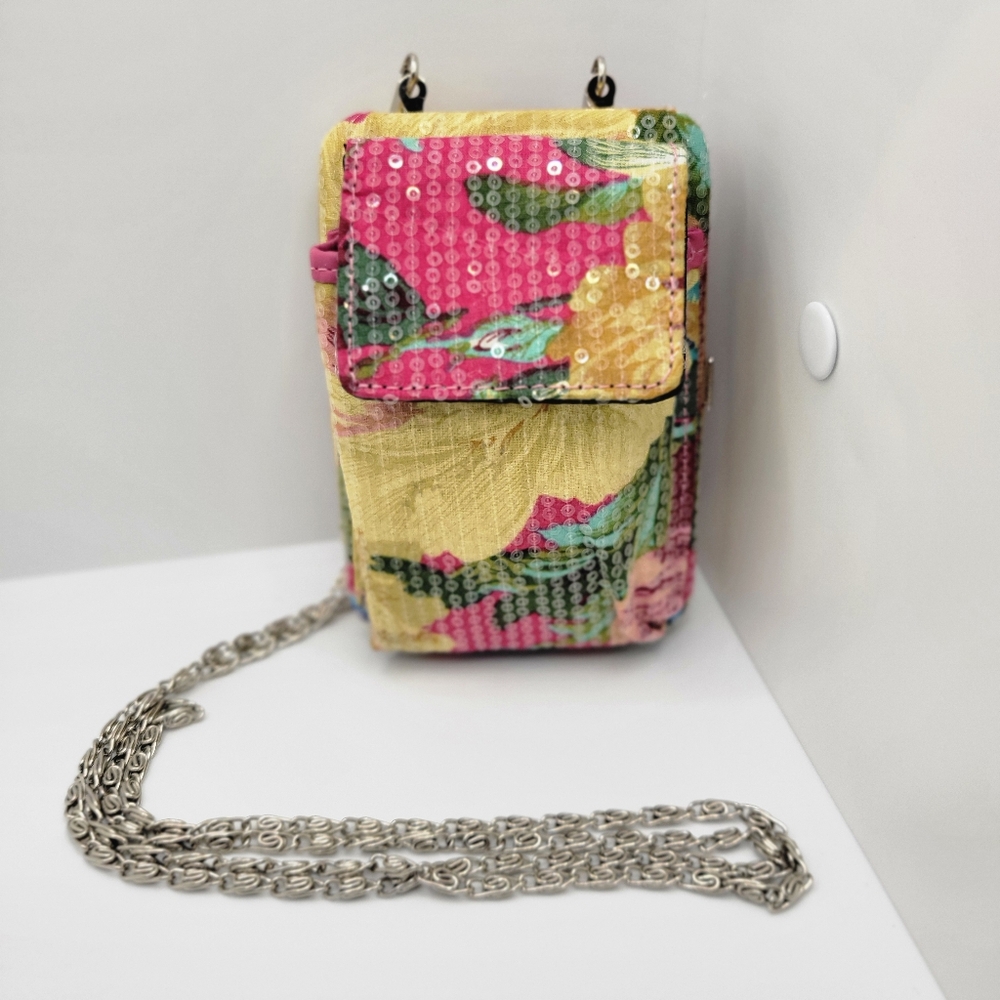 Vintage Mini Vintage Floral Folding Cross Body Wallet.